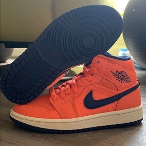Nike Air Jordan 1 mid Women’s 5